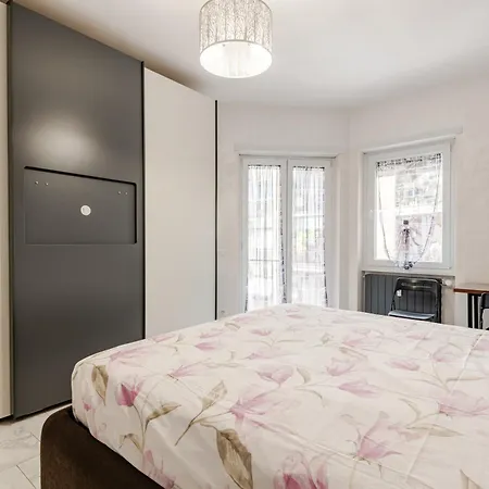 Tiburtina House - Moderno Bilocale Green, 4 Pax * Рим