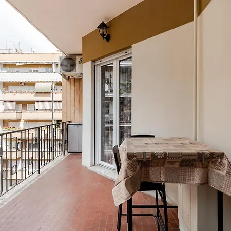 Tiburtina House - Moderno Bilocale Green, 4 Pax
