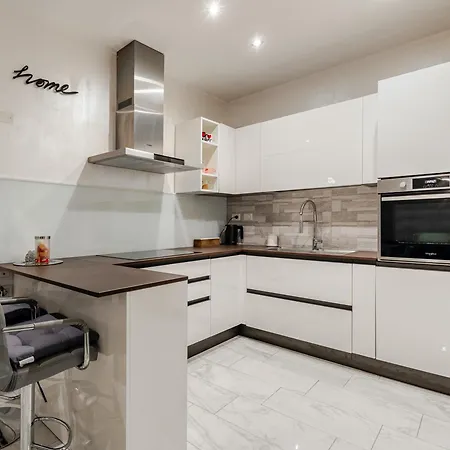 Tiburtina House - Moderno Bilocale Green, 4 Pax Апартаменты Рим
