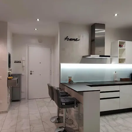 Tiburtina House - Moderno Bilocale Green, 4 Pax アパート ローマ